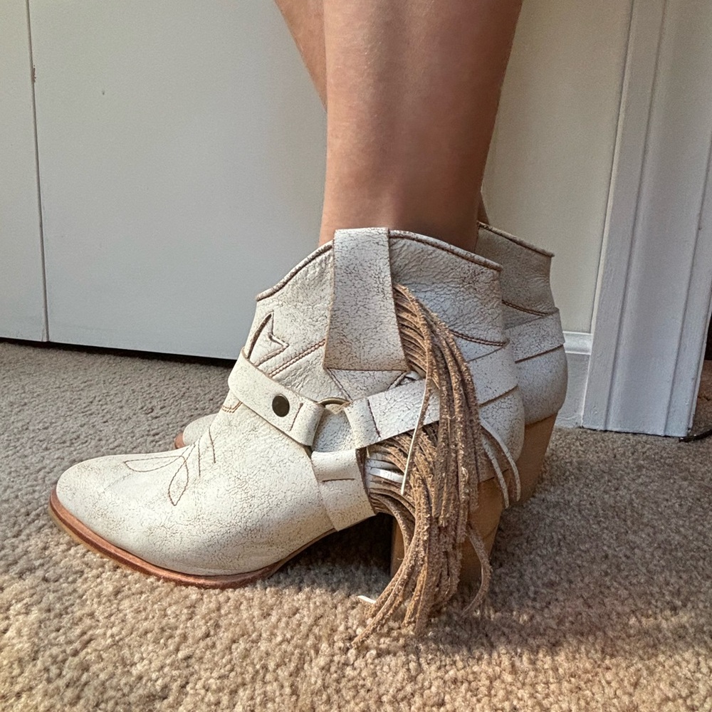 White cowboy boots